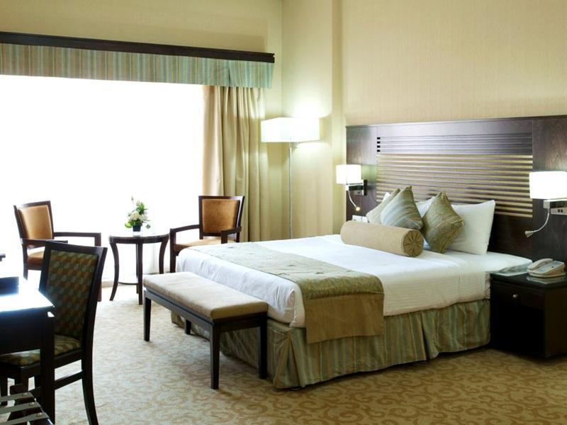 Chelsea Gardens Hotel Apartment Dubai Esterno foto